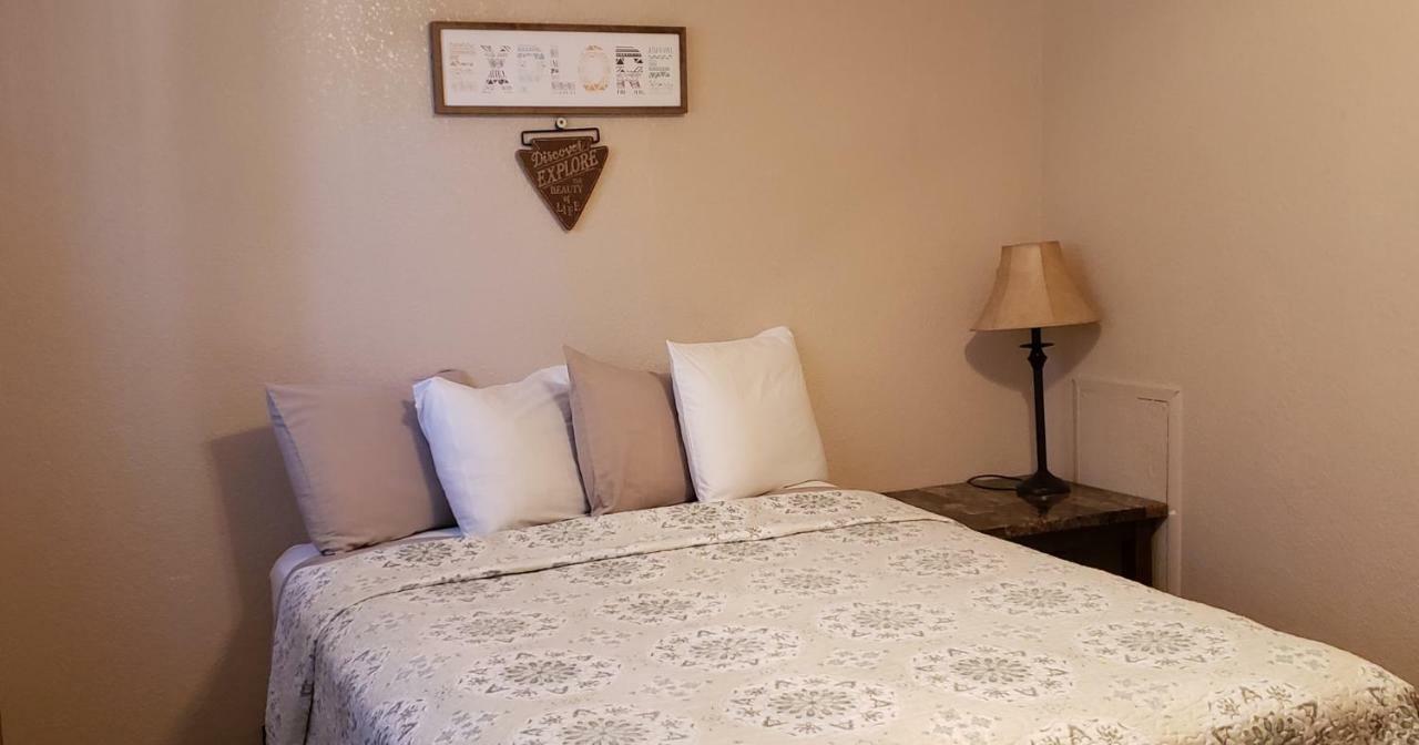 Red Rock Motel And Dam Motel Пейдж Екстериор снимка